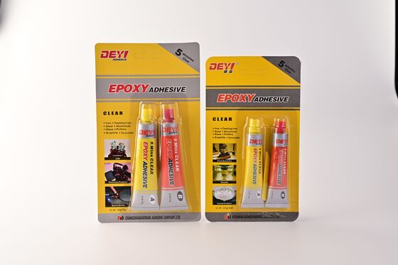 Adhesivo epoxi AB Glue de dos componentes diseñado para ofrecer uniones fuertes y duraderas en superficies de metal, plástico, madera y cerámica.